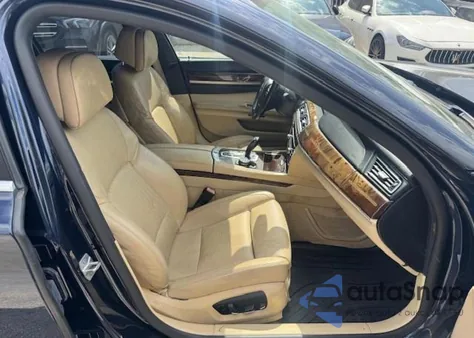 2015 BMW 750 Xi из США, поврежденный, VIN WBAYB6C5XFD965910